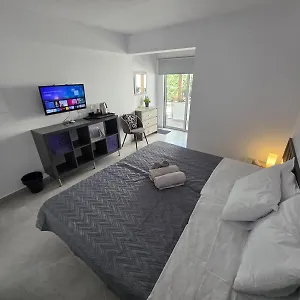 2* Pensión Town Centre